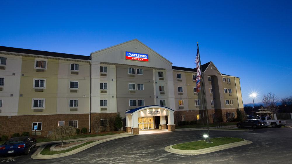 Candlewood Suites Springfield South By Ihg Bagian luar foto
