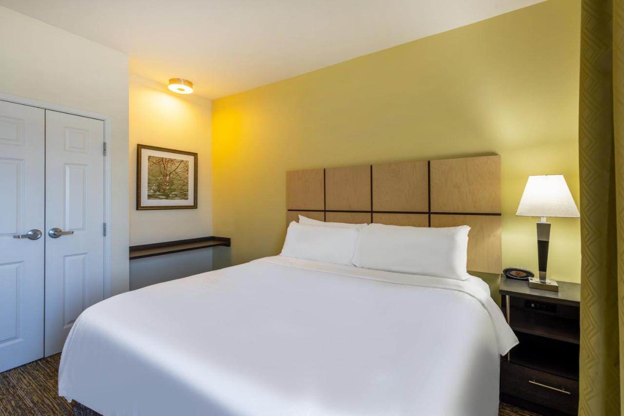 Candlewood Suites Springfield South By Ihg Bagian luar foto