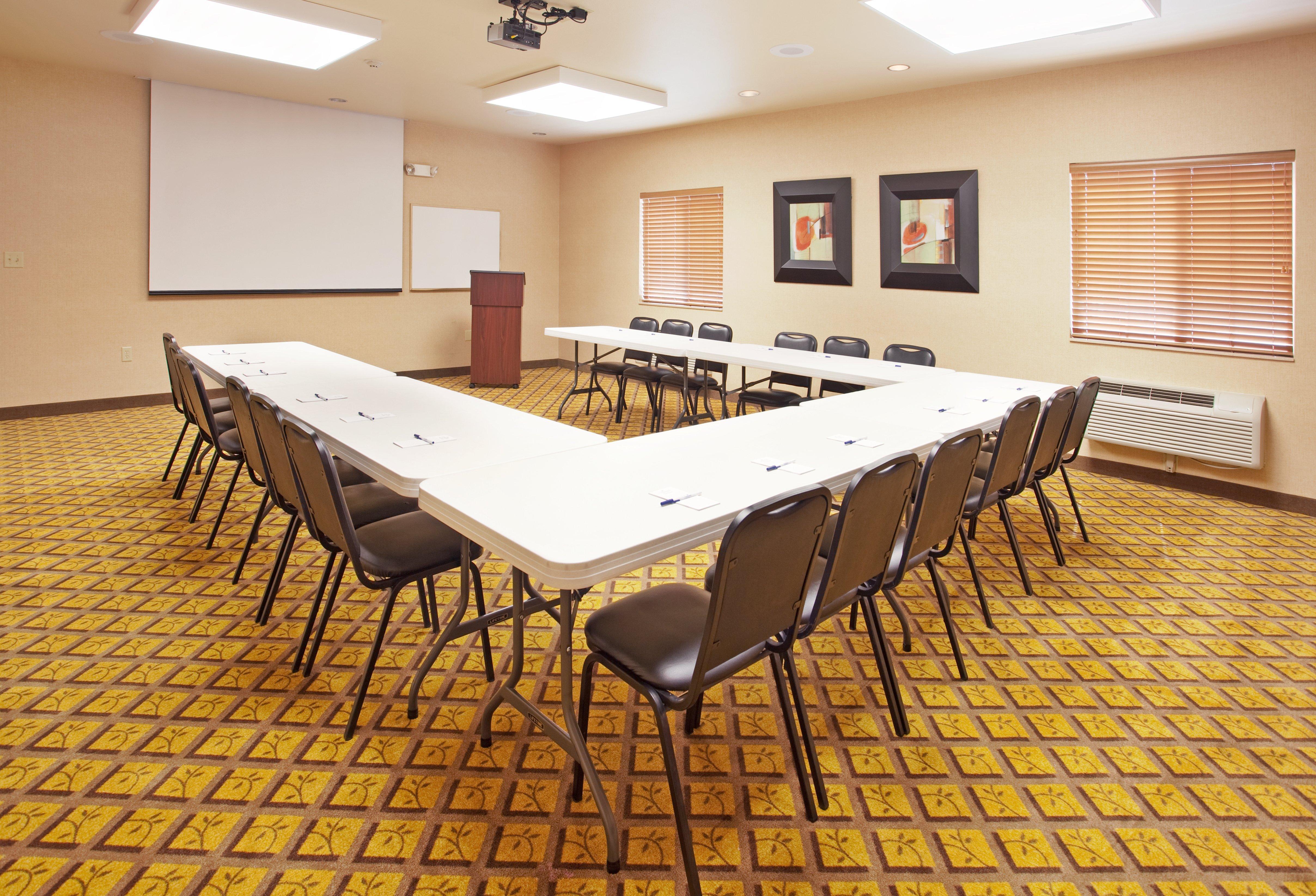 Candlewood Suites Springfield South By Ihg Bagian luar foto