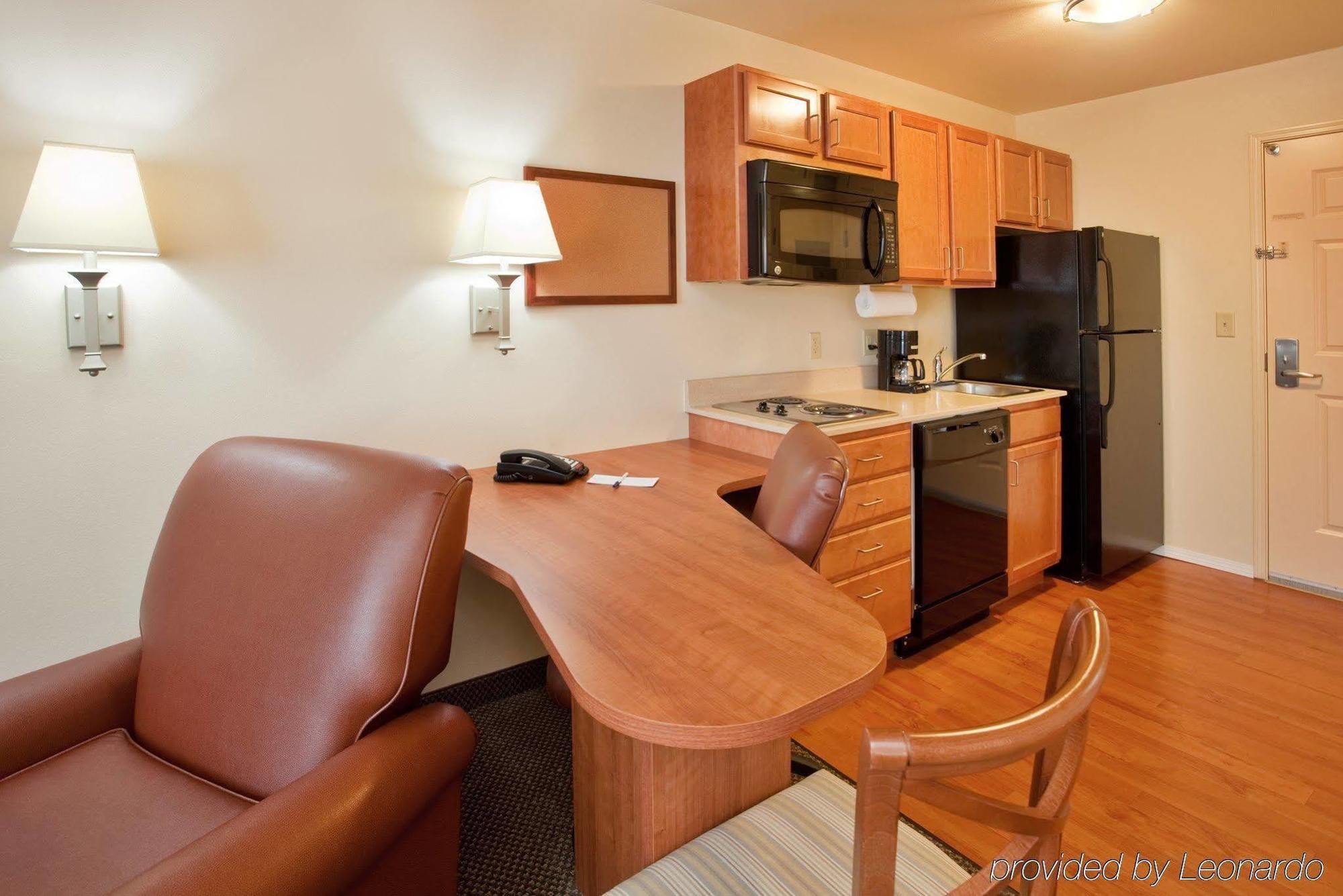 Candlewood Suites Springfield South By Ihg Bagian luar foto